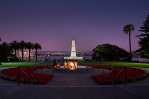 AGORA-Ø516MM-COMPACT-COB_INSPIRATION_STATE-WAR-MEMORIAL_PERTH_V2A1327