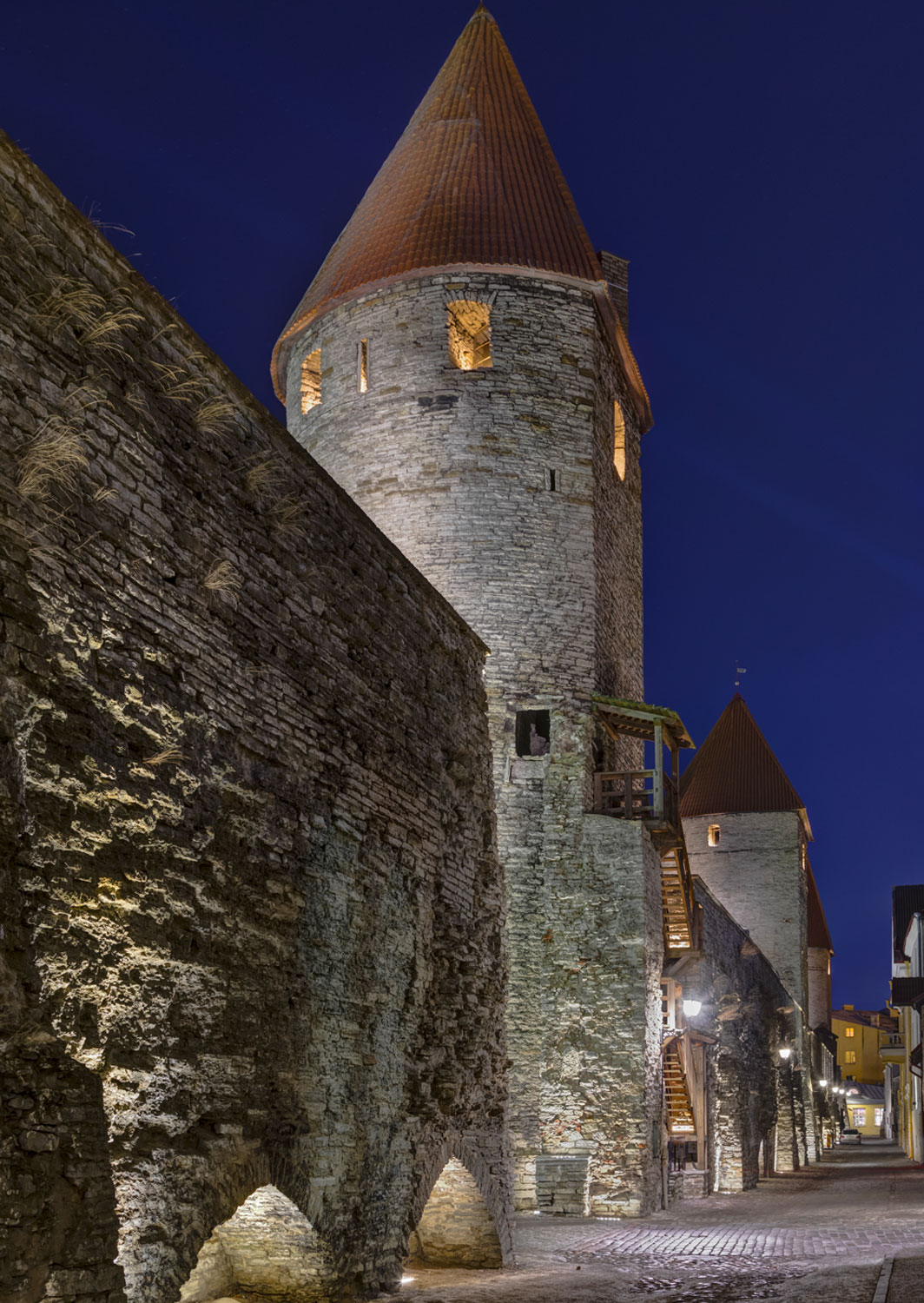 TALLIN-CITY-WALLS-5
