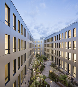 The Docteur Pierre complex