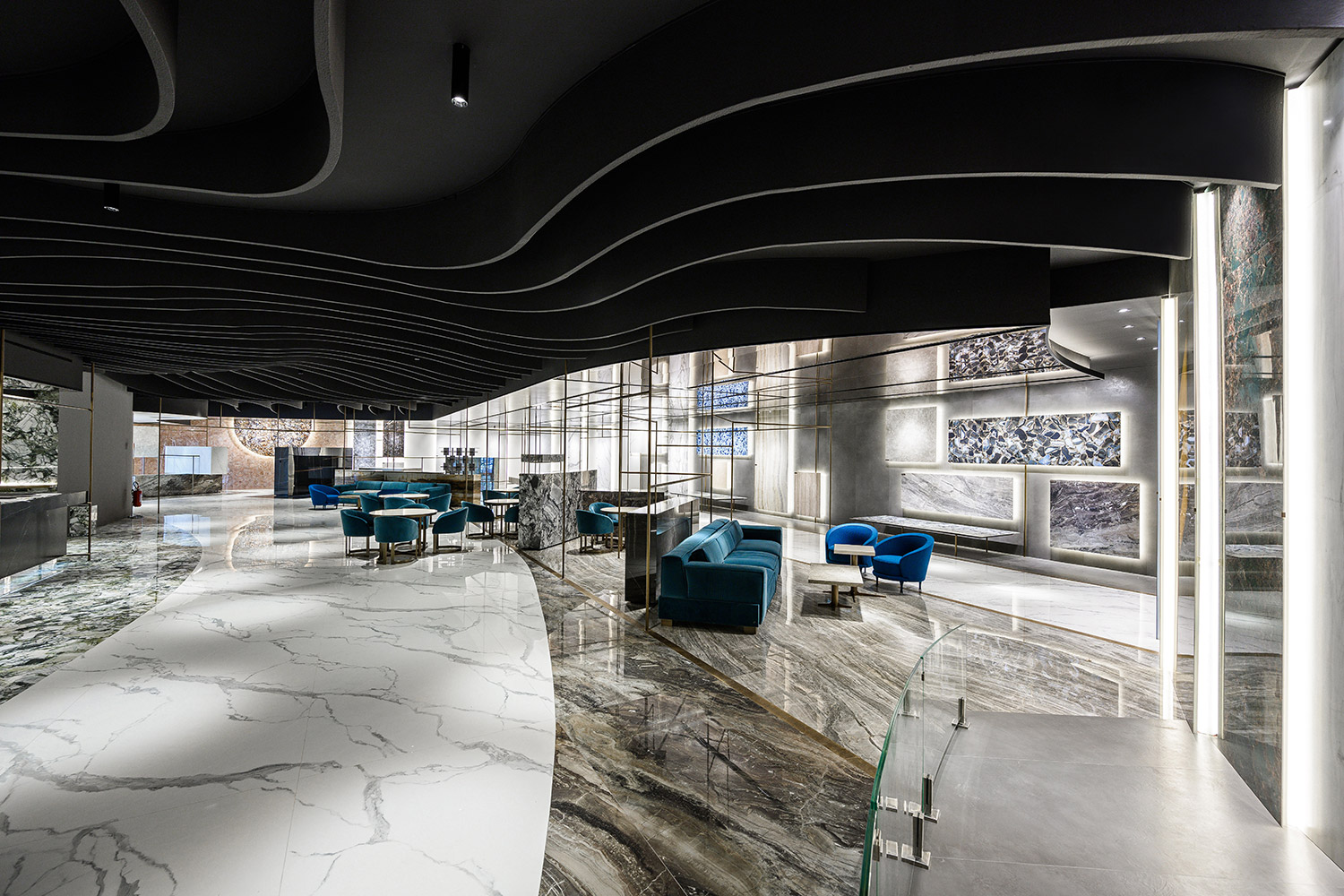 COPERTINA_FIANDRE_FAB-CASTELLARANO_HR_DSC_9777_PH-FRANCESCO-GUMIER_01