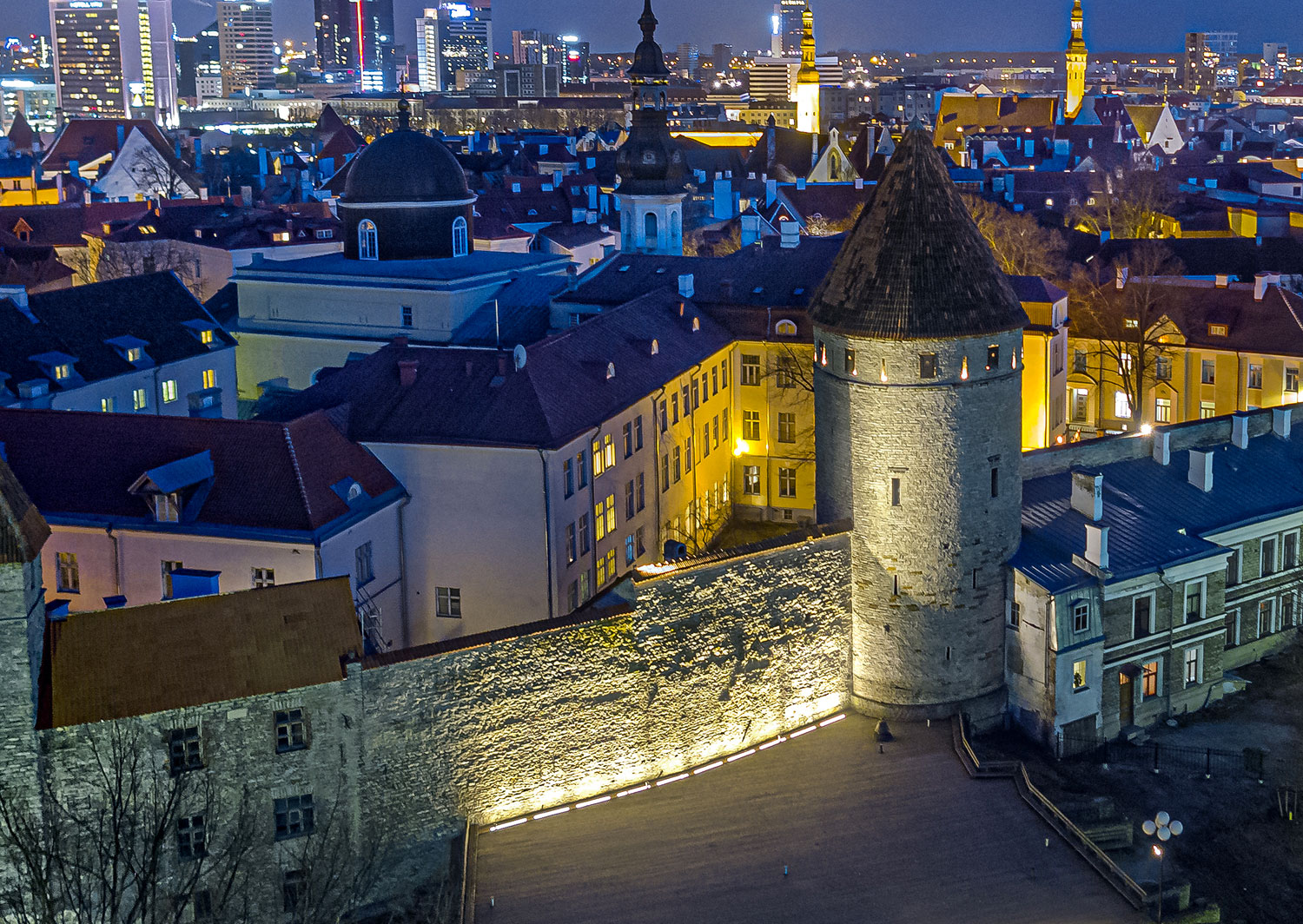 TALLIN-CITY-WALLS-2