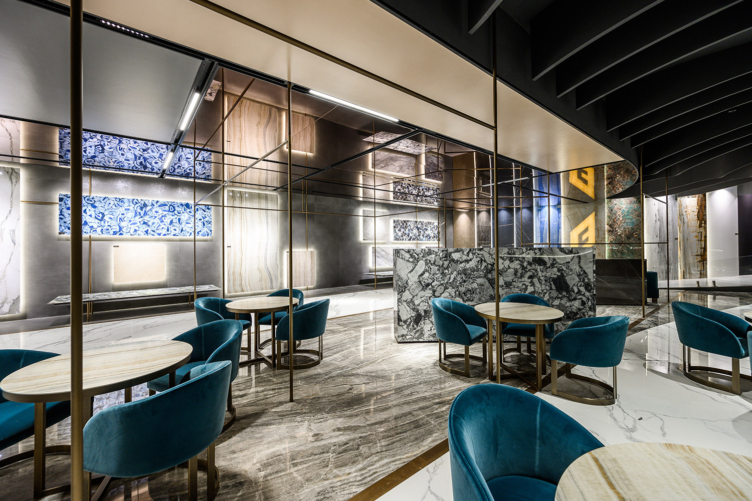 FIANDRE_FAB-CASTELLARANO_HR_DSC_9776_PH-FRANCESCO-GUMIER_03