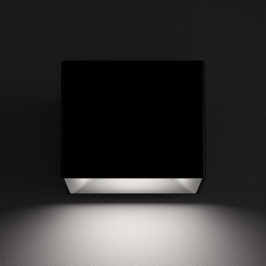 <strong>Soft light.</strong> Matte finish baffle creates a soft and comfortable lighting effect, while equally enhancing shapes and colours.