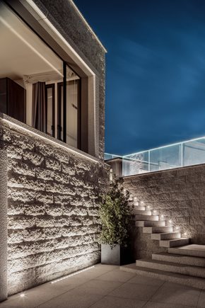 WALKY-SQUARE-INC_INSPIRATION_VILLA-WATERFALL_©STUDIOVETROBLU_06__IMG5908