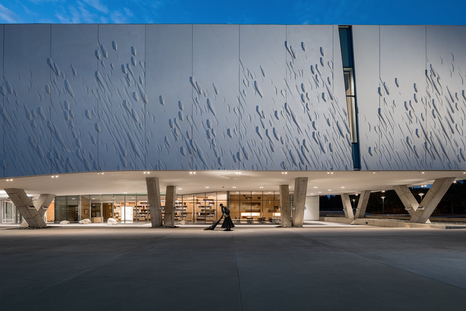 University Of Texas Dallas - Arts and Performance 