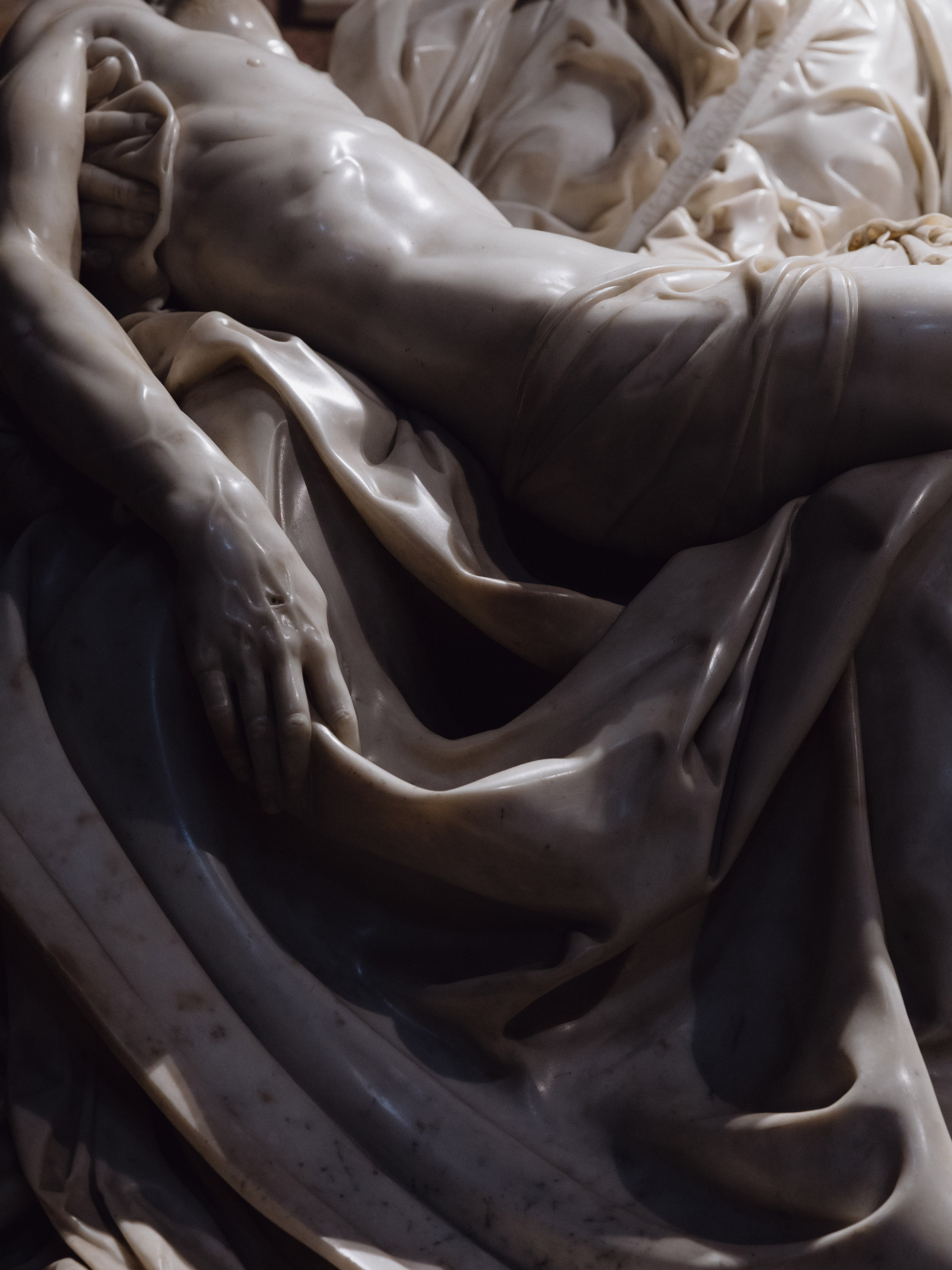 For the Jubilee 2025 iGuzzini illuminates Michelangelo&#39;s Pietà