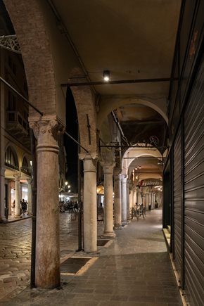 IPRO-132-CEILING-MOUNTED_INSPIRATION_MANTOVA_P720311